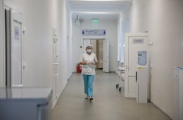 Медикам одобрили коронавирусные выплаты