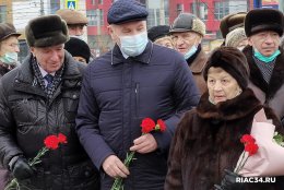 Волгоградцы почтили память героев блокадного Ленинграда