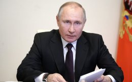 Президент РФ подписал указ о нерабочих днях в мае