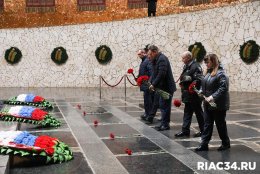 Волгоградцы почтили память Неизвестного Солдата