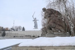 Волгоградцы отмечают 79-ю годовщину Победы под Сталинградом