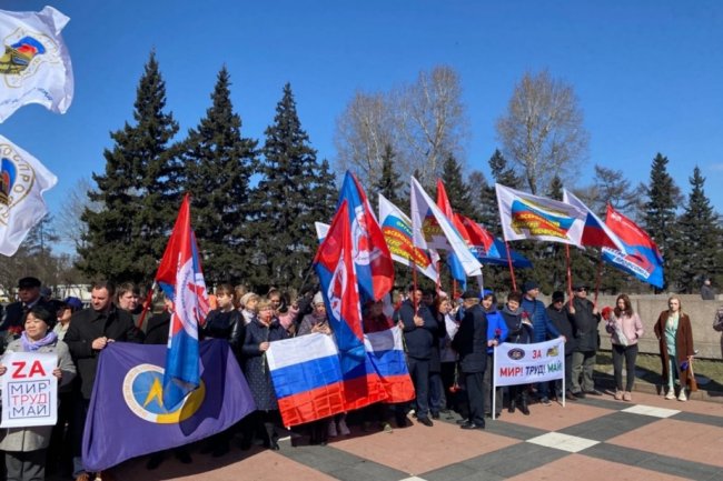 В Иркутске состоялся митинг в поддержку автопробега ФНПР