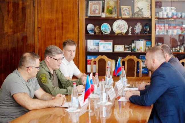 Делегация российских профсоюзов посетила Луганск