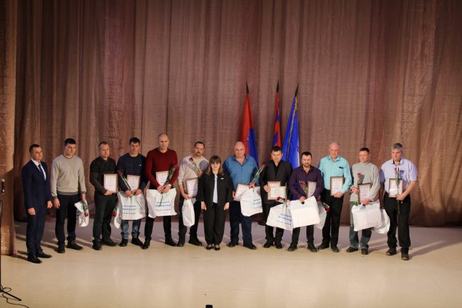 2 декабря в ДК профсоюзов чествовали победителей, призеров и участников областного конкурса «Лучший по профессии»