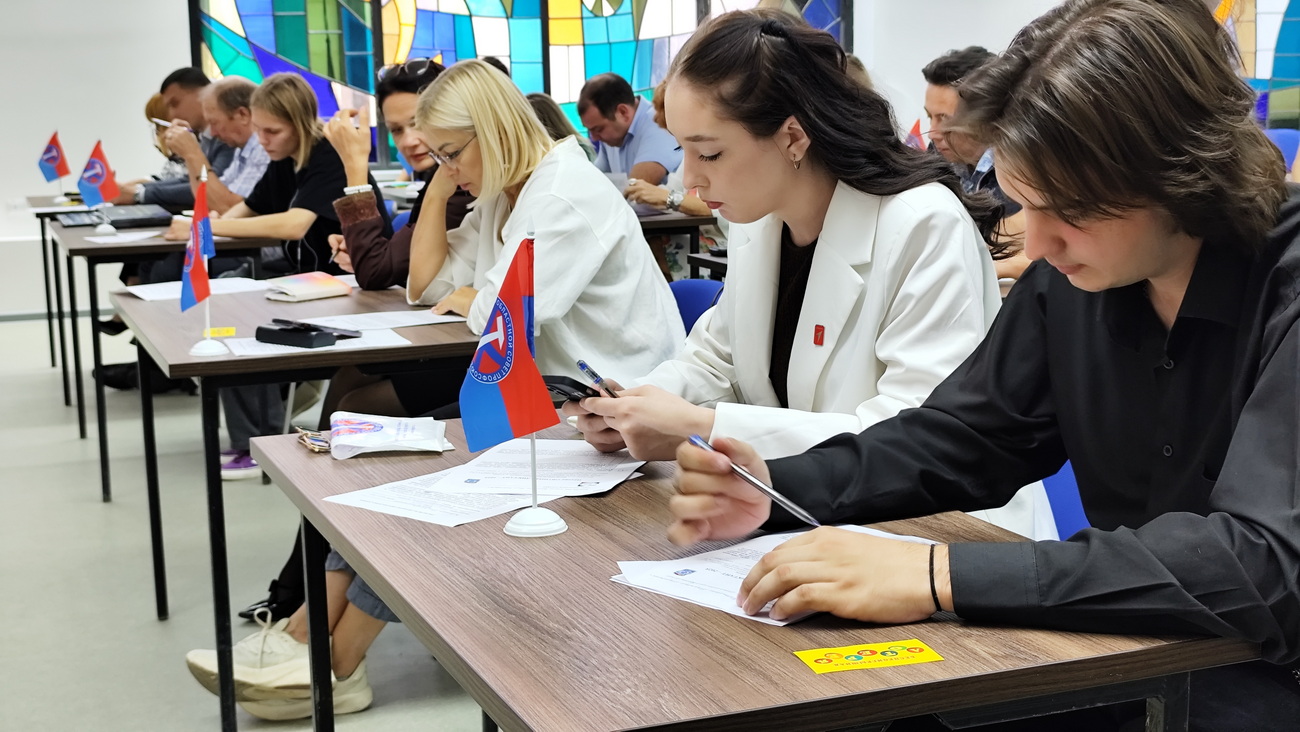 Волгоградцы написали профсоюзный диктант