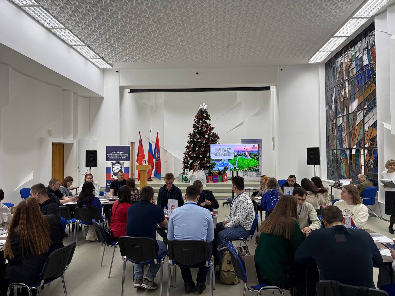 Живое общение – ценность современного мира и мощный инструмент саморазвития. ⠀