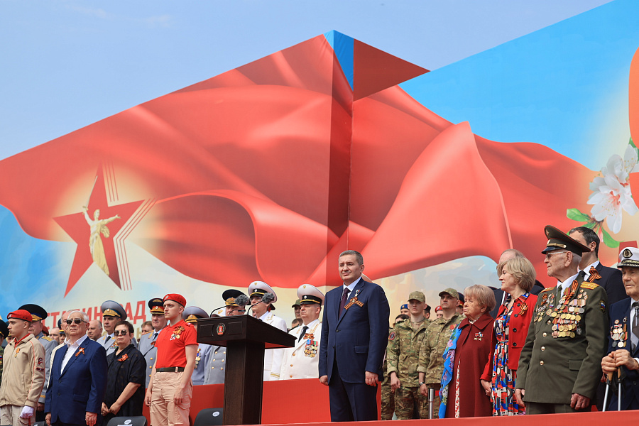 В День Победы в Волгоградской области состоялся торжественный парад