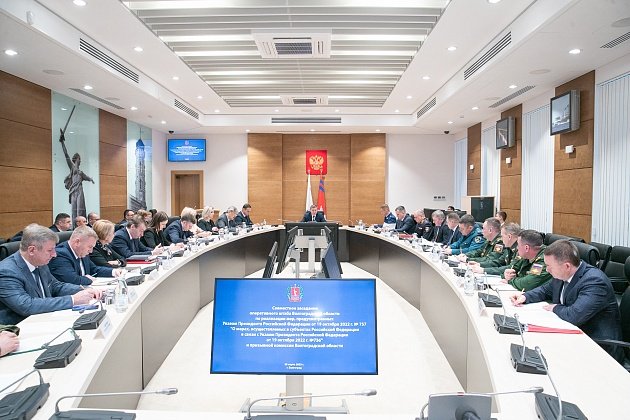 В Волгоградской области участников СВО и их семьи поддерживают по 30 направлениям