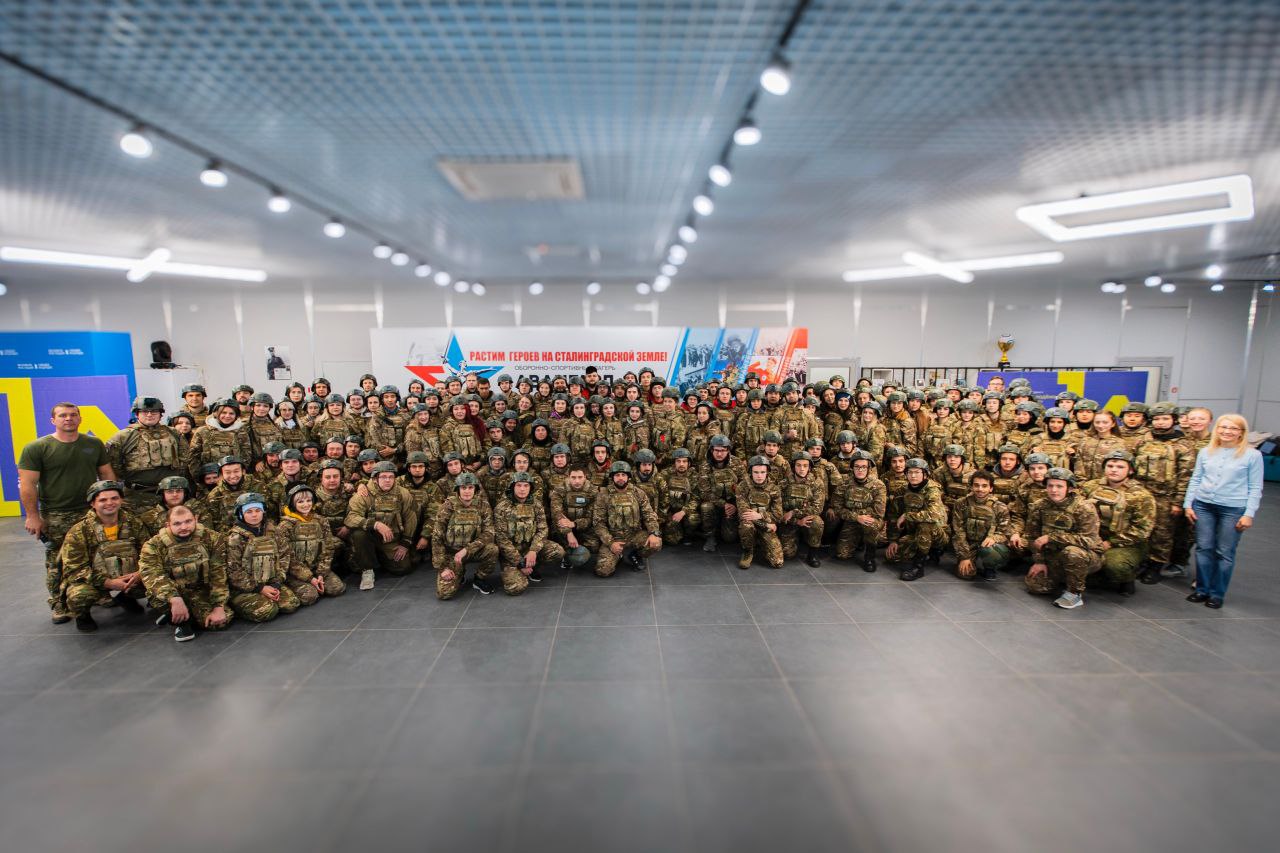 В оборонно-спортивном лагере «Авангард» состоялось торжественное открытие военно-тактической игры «Сталинградская закалка».